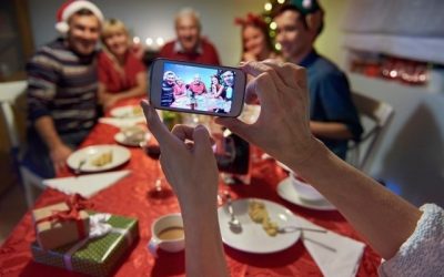 ¿CÓMO PODEMOS CELEBRAR LA NAVIDAD CON UNA PERSONA CON ALZHEIMER?